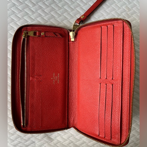 Louis Vuitton empreinte secret zip around wallet in good condition. - Picture 2 of 8